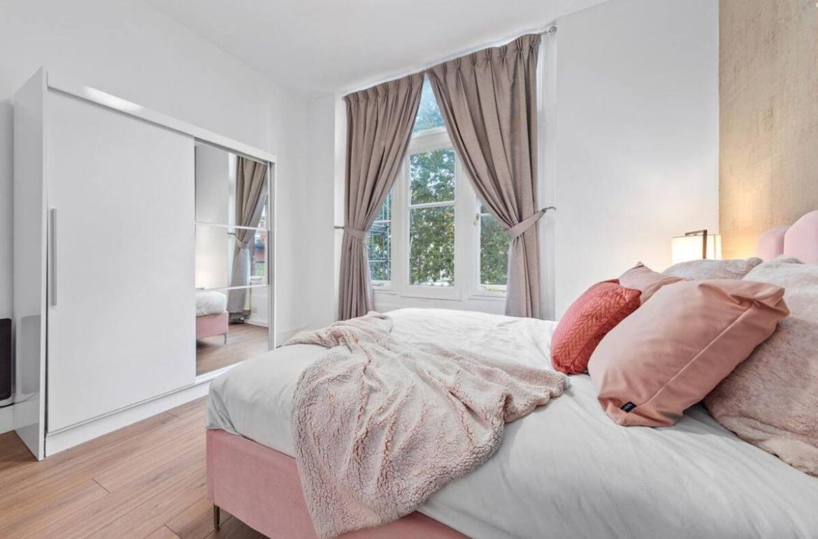 Majestic 2-Bedroom Flat In Knightsbridge-Hyde Park Kb70 London Exteriör bild